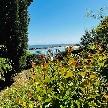 Pensjonat Blue Bay House 4*