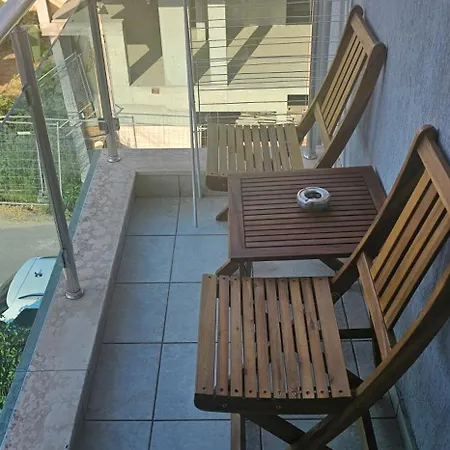 Blue Bay House بيت ضيافة نيسيبار