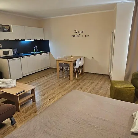 Гостьовий будинок Blue Bay House Несебир