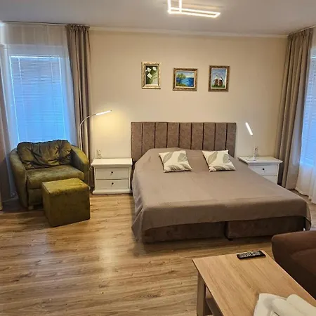 Blue Bay House بيت ضيافة نيسيبار