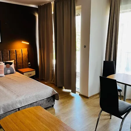 Blue Bay House بيت ضيافة نيسيبار