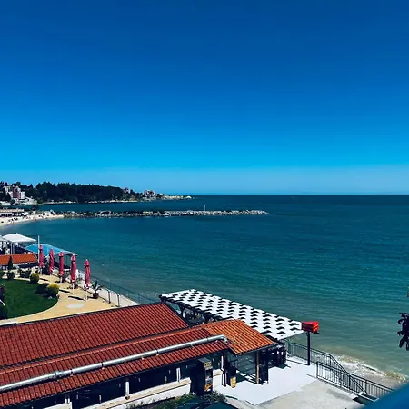 Blue Bay House بيت ضيافة 4*