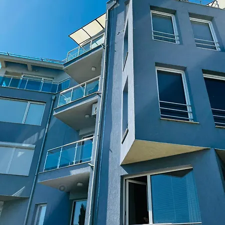 Blue Bay House Гостьовий будинок 3*